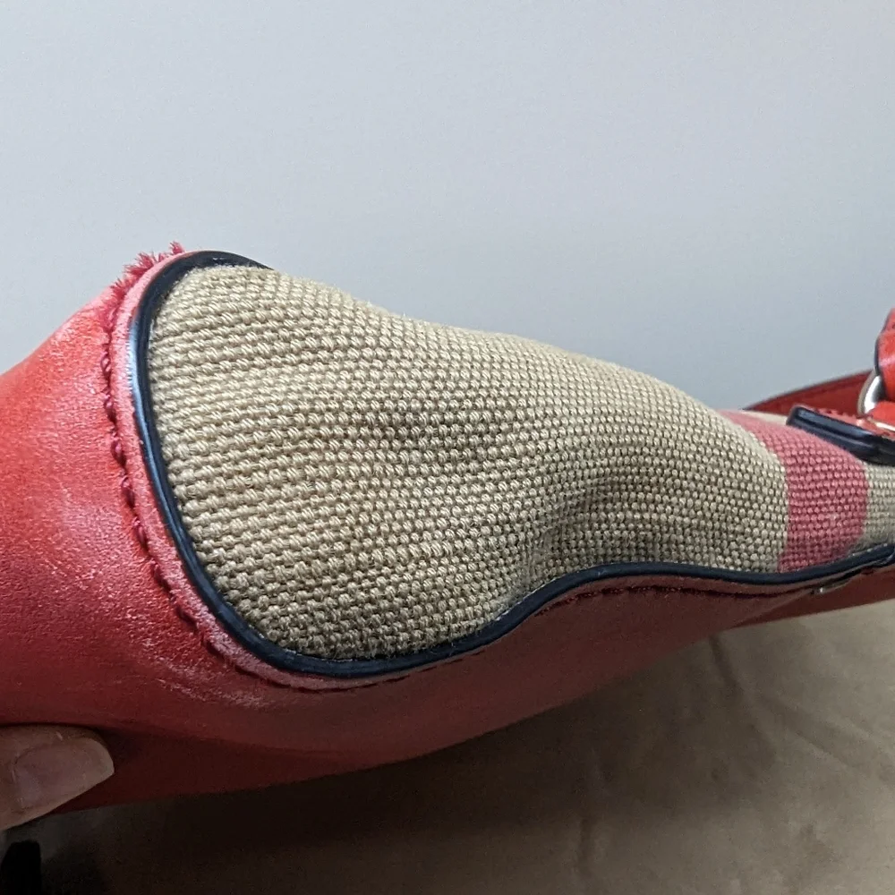 Burberry "Henham" house check crossbody bag - Picture 13 of 14